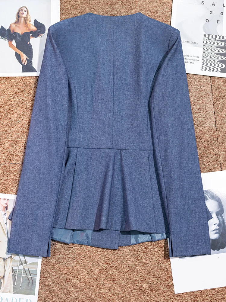 Sophisticate Olivia suit