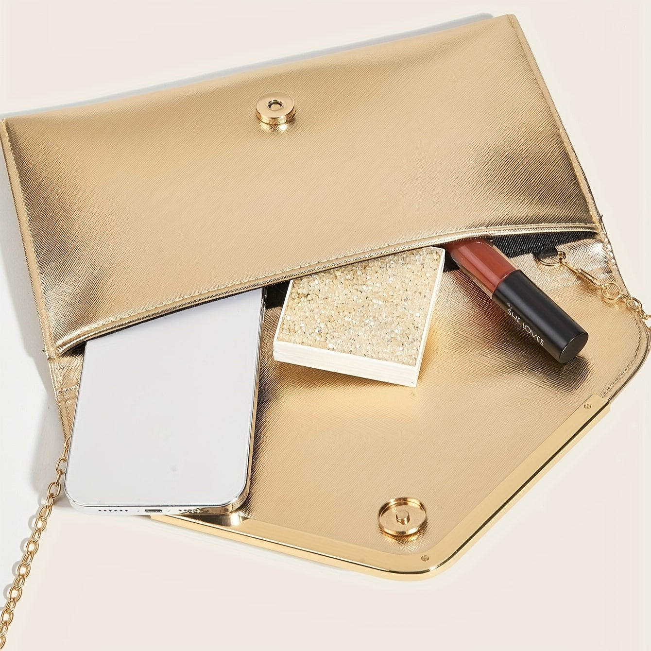 Sophisticate clutch