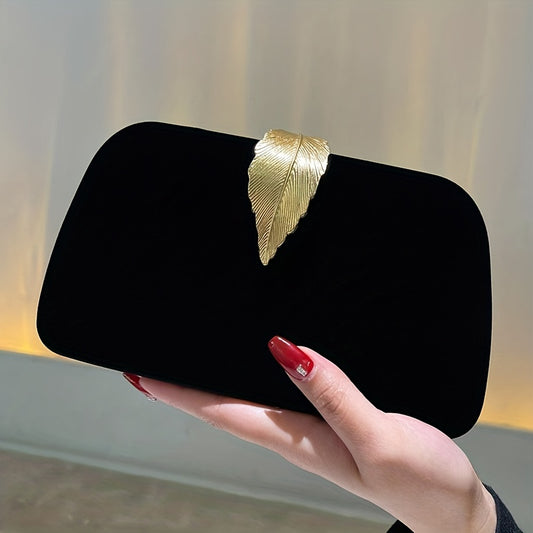 Sophisticate Leaf Decor clutch