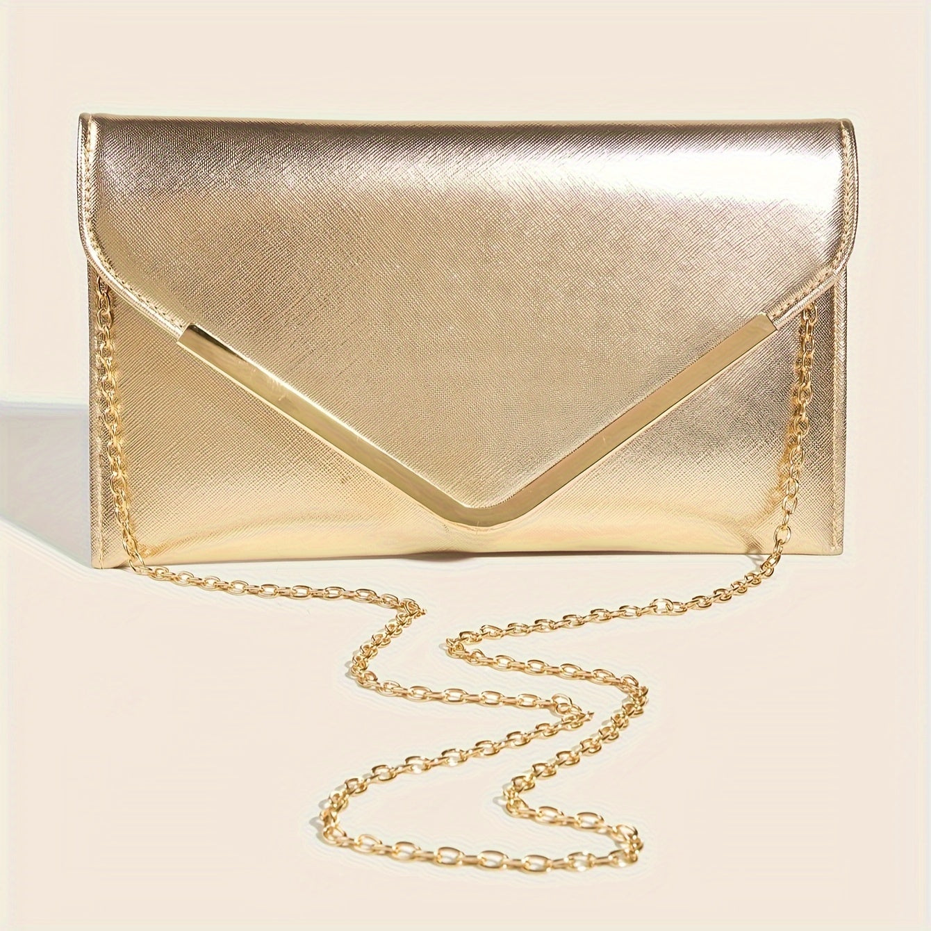 Sophisticate clutch